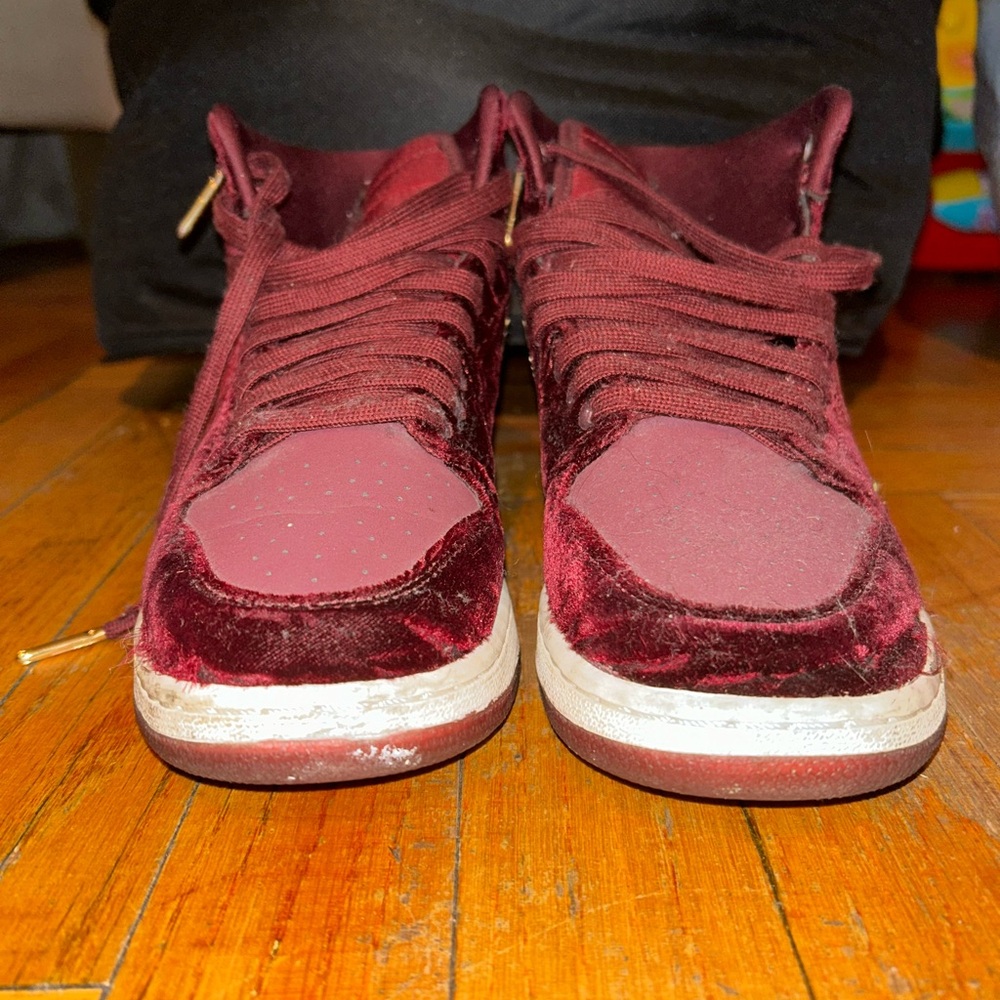 Women’s Burgundy Velvet 1’s
